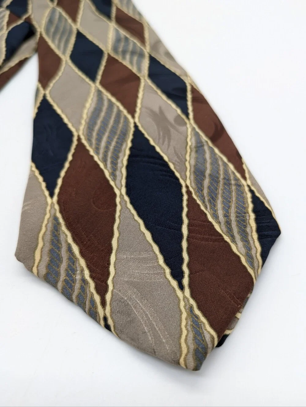 Vintage Geoffrey Beene Brown Tan Diamond Checkered Silk Geometric Tie